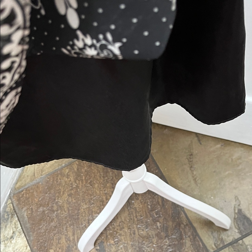 Love On A Hanger Black Spaghetti Strap Lined Knee Length Dress - Picture 5 of 8